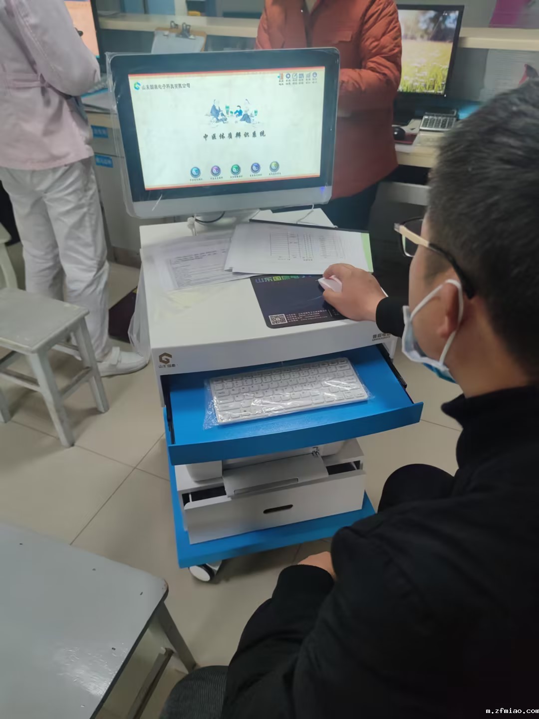 新利18体育娱乐app菲律宾超声波骨密度测试仪厂家与湖北十堰房县中医院合作